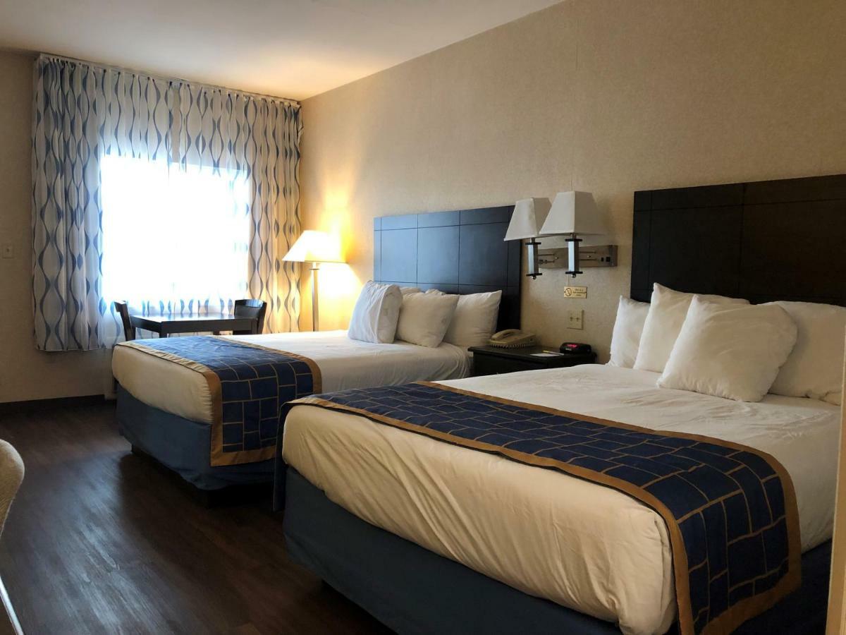 Days Inn By Wyndham Grants Εξωτερικό φωτογραφία